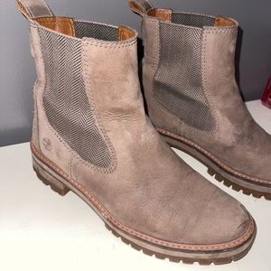 Timberland Courmayeur Chelsea Taupe Boots size 8